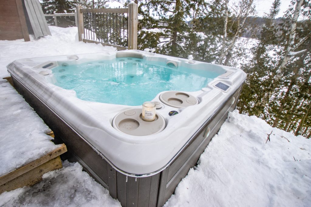 Buds Spas & Pools | Serving Ancaster, Dundas, Hamilton, Burlington