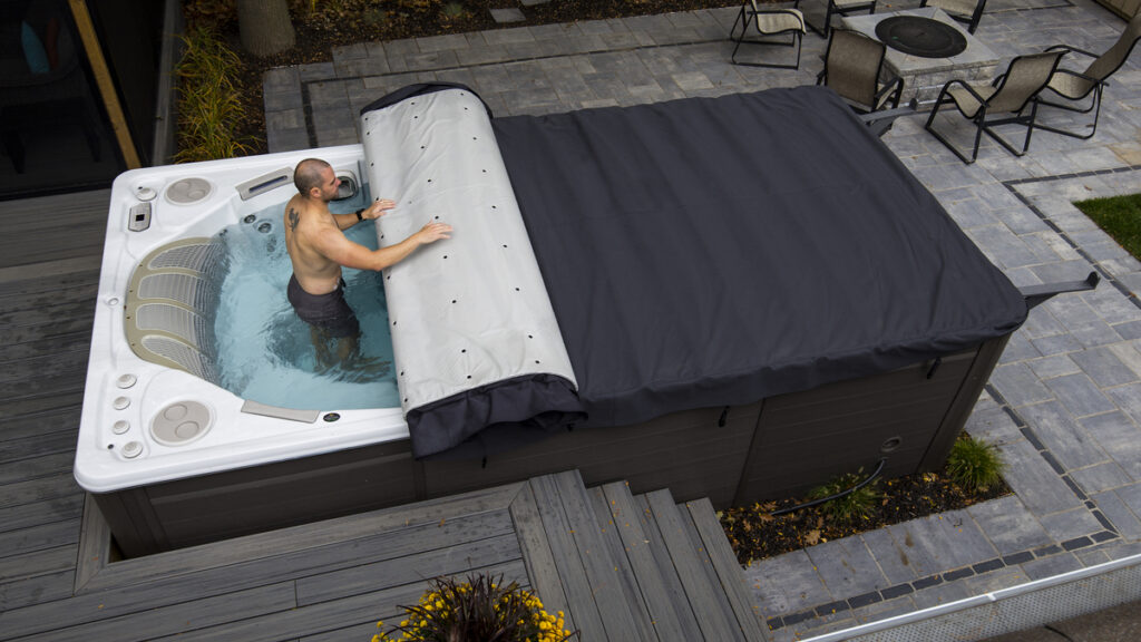 Swim spa rollaway cover